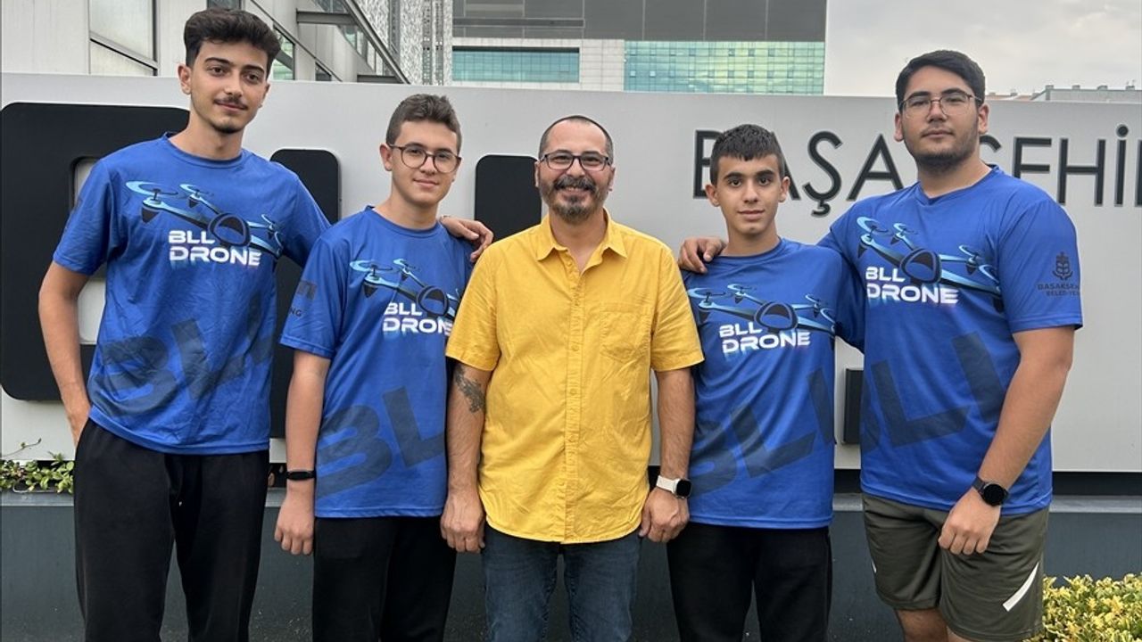 Başakşehir'de Ücretsiz FPV Dron Eğitimi Gençleri Geleceğe Hazırlıyor