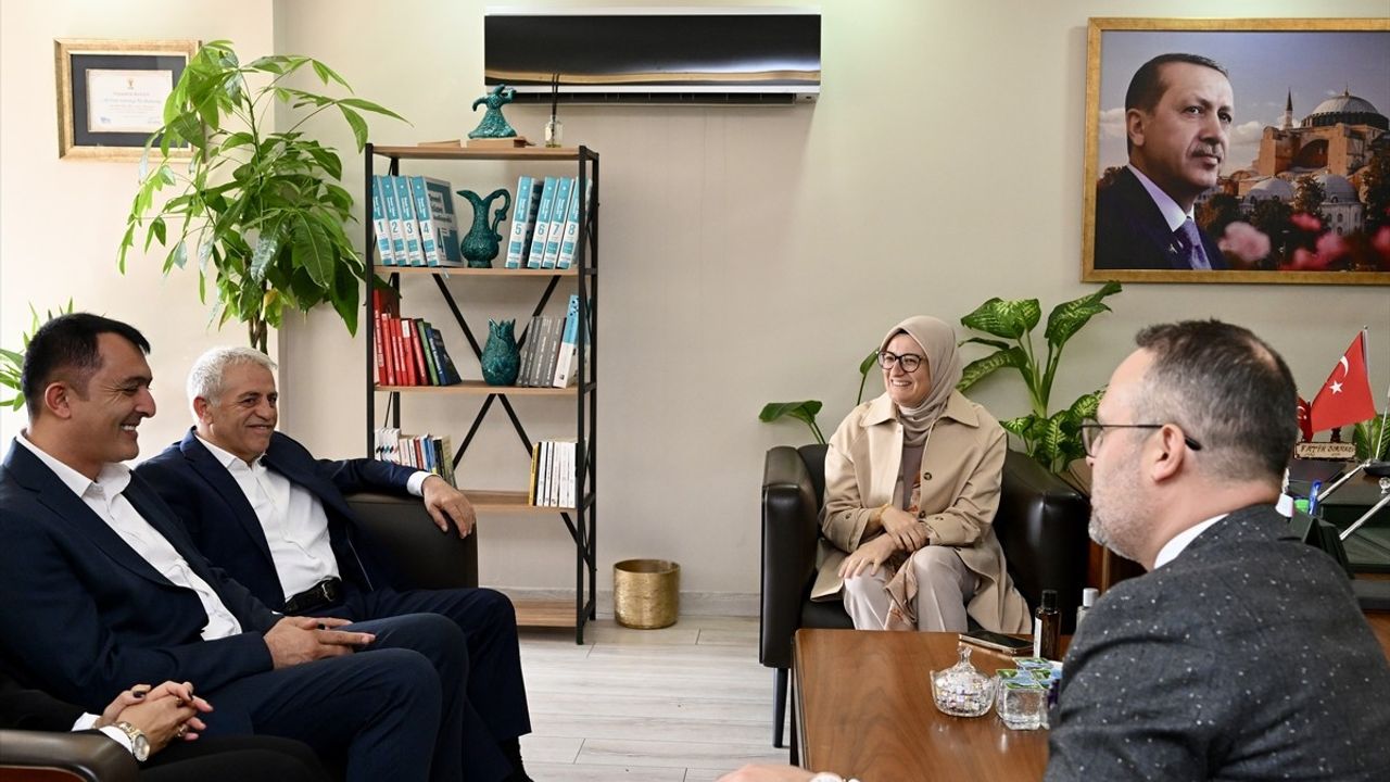 Belgin Uygur Çekmeköy'de: Türkiye Yüzyılı Buluşmaları İstanbul'da Sona Erdi