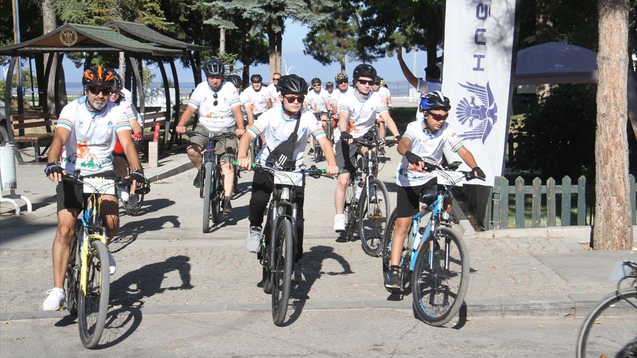 Beyşehir Gölü'nde 13'üncü Bisiklet Festivali Başladı