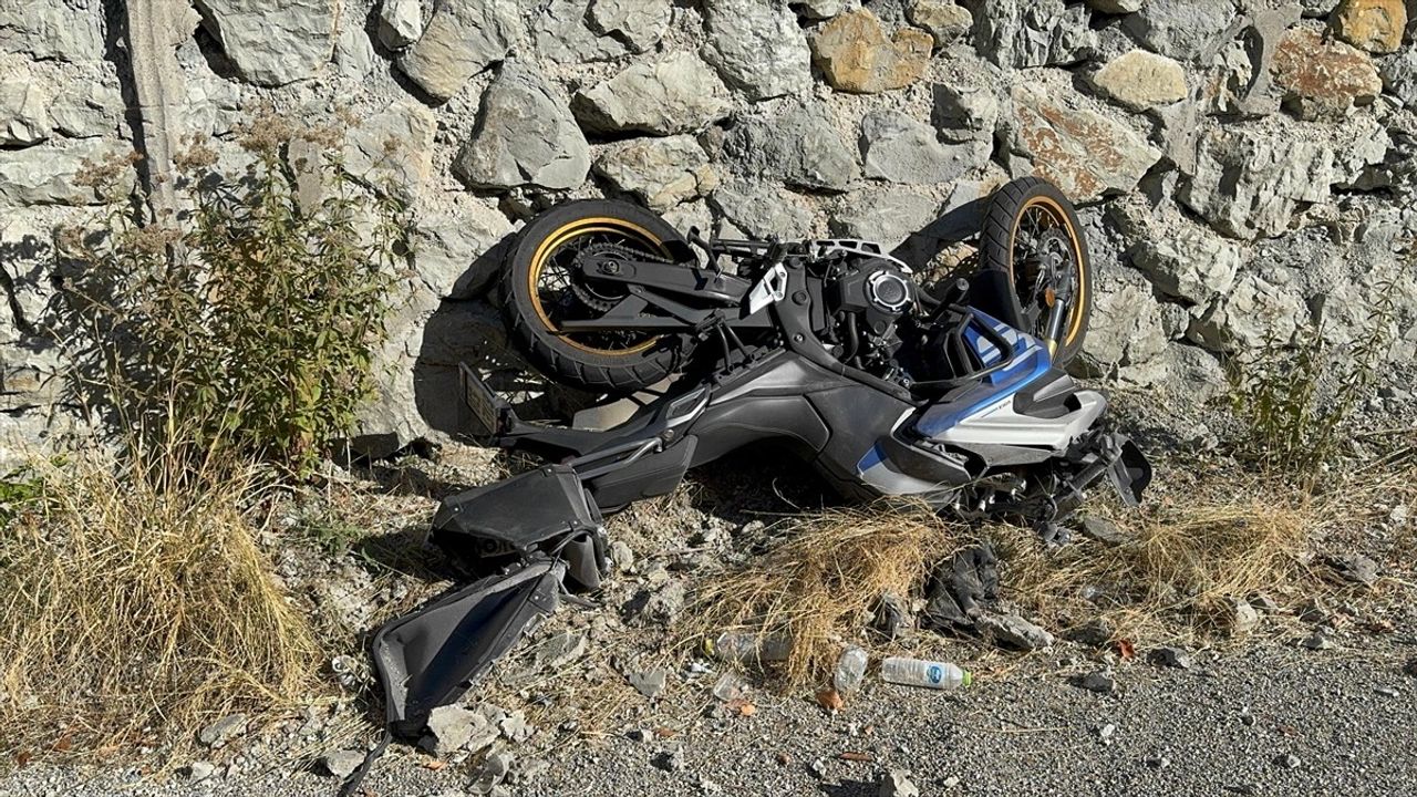 Bolu'da Bariyere Çarpan Yunus Polisi Talha Uluadaoğlu Hayatını Kaybetti