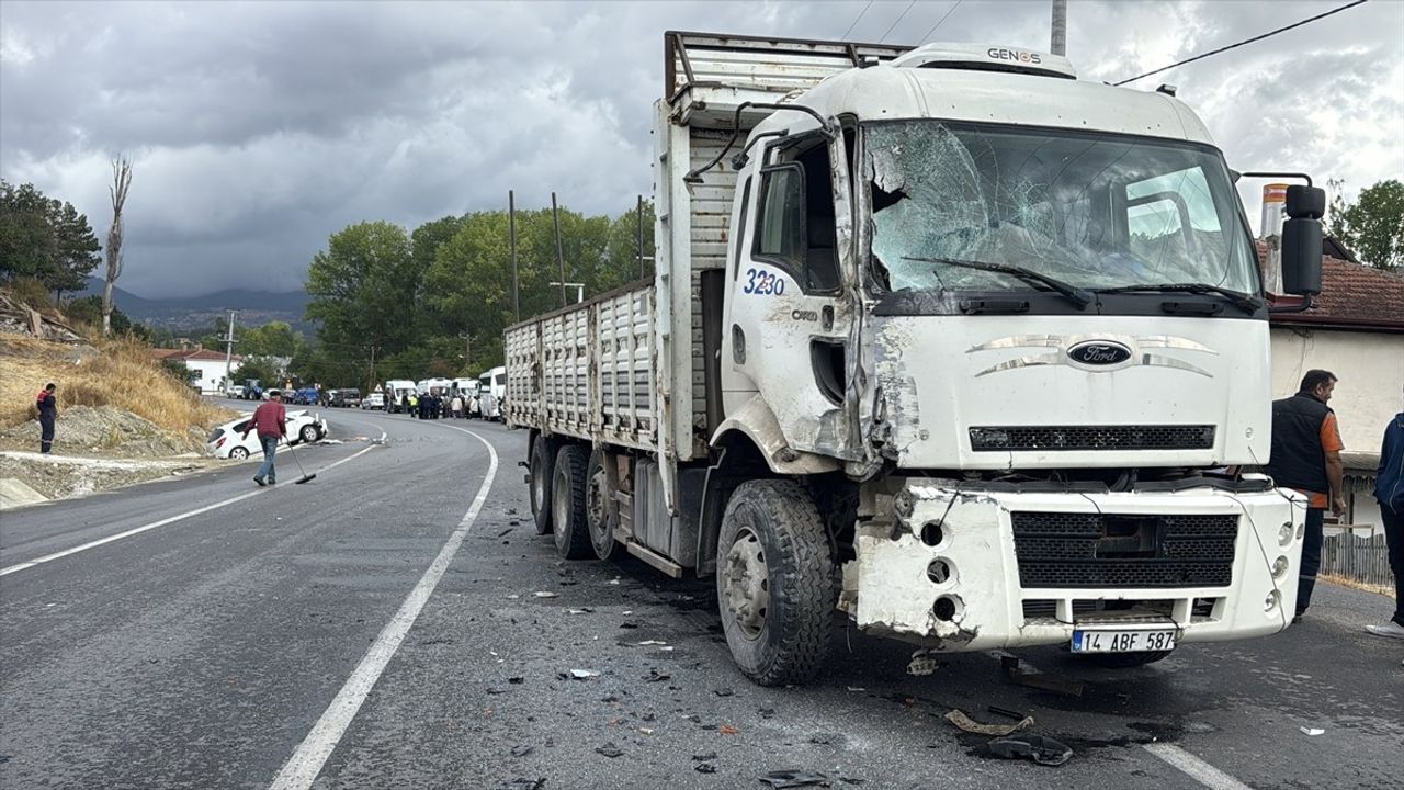 Bolu'da Zincirleme Trafik Kazası: 10 Kişi Yaralandı