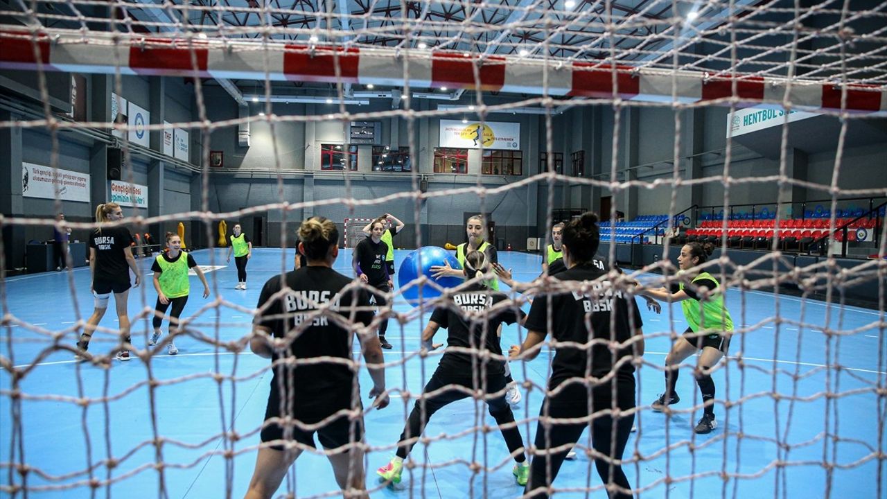 Bursa Büyükşehir Belediyespor'da Hedef 3'te 3