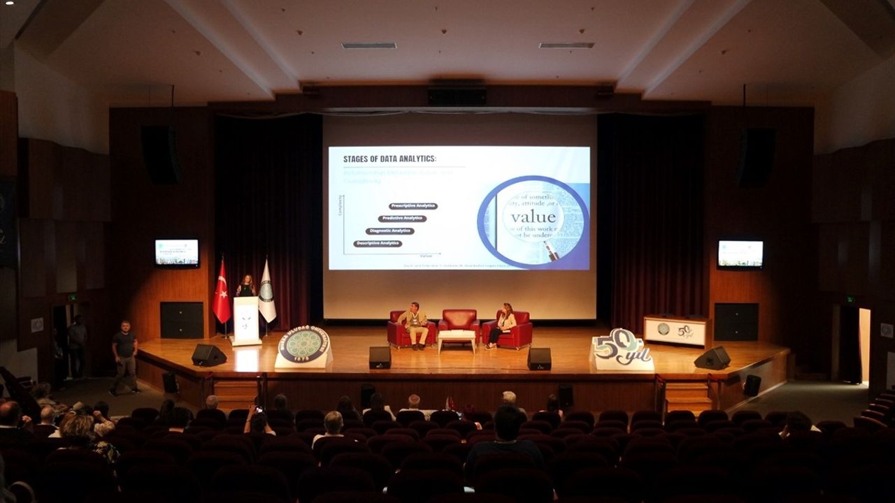 Bursa'da Biyofizik Kongresi: Yapay Zeka ve Meme Kanseri Çalışmaları Öne Çıktı