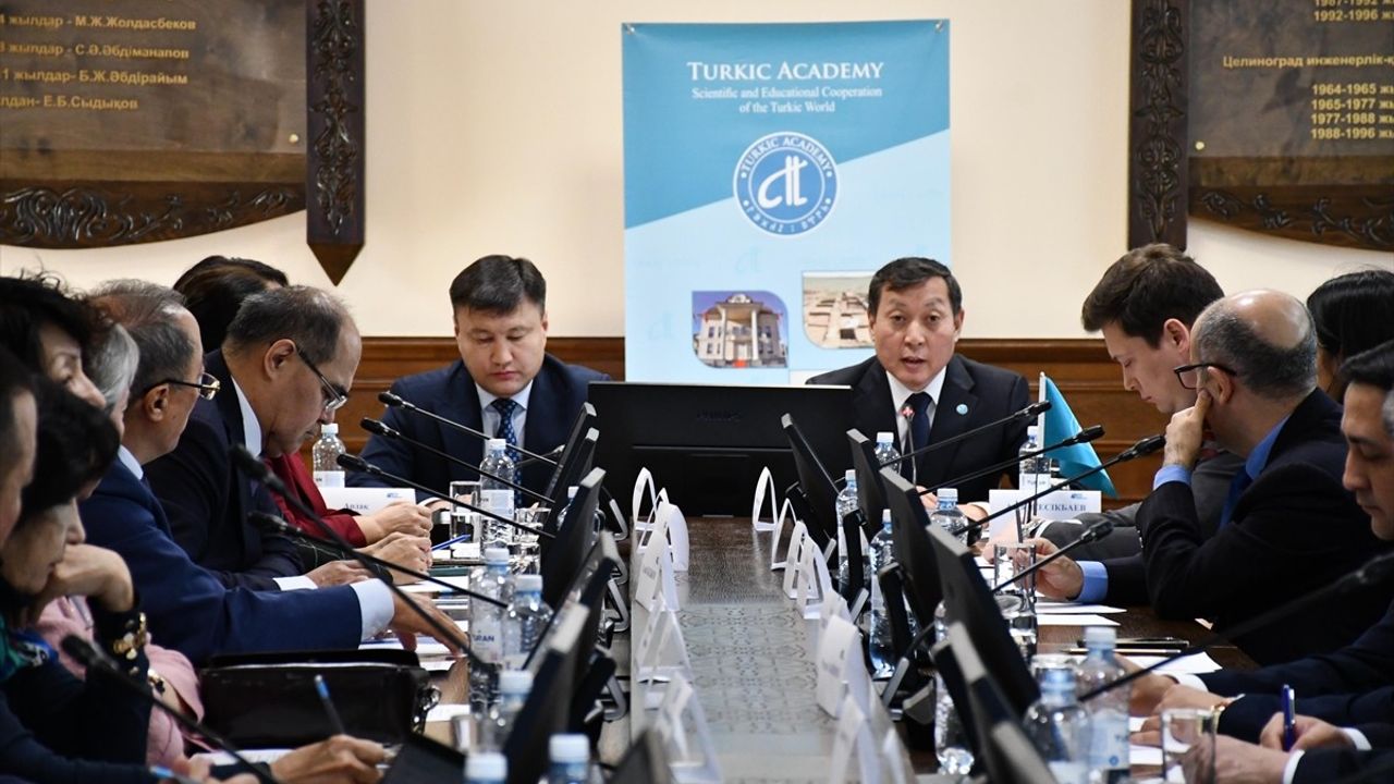 Çanakkale 1915 Eseri Kazakça, Kırgızca ve Özbekçeye Çevrildi