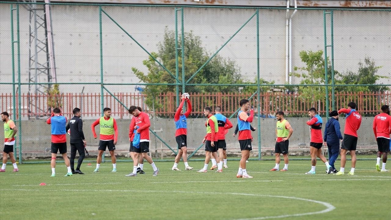 Çavuş: Çorum FK ile Ofansif Futbolla Şampiyonluk Hedefliyoruz