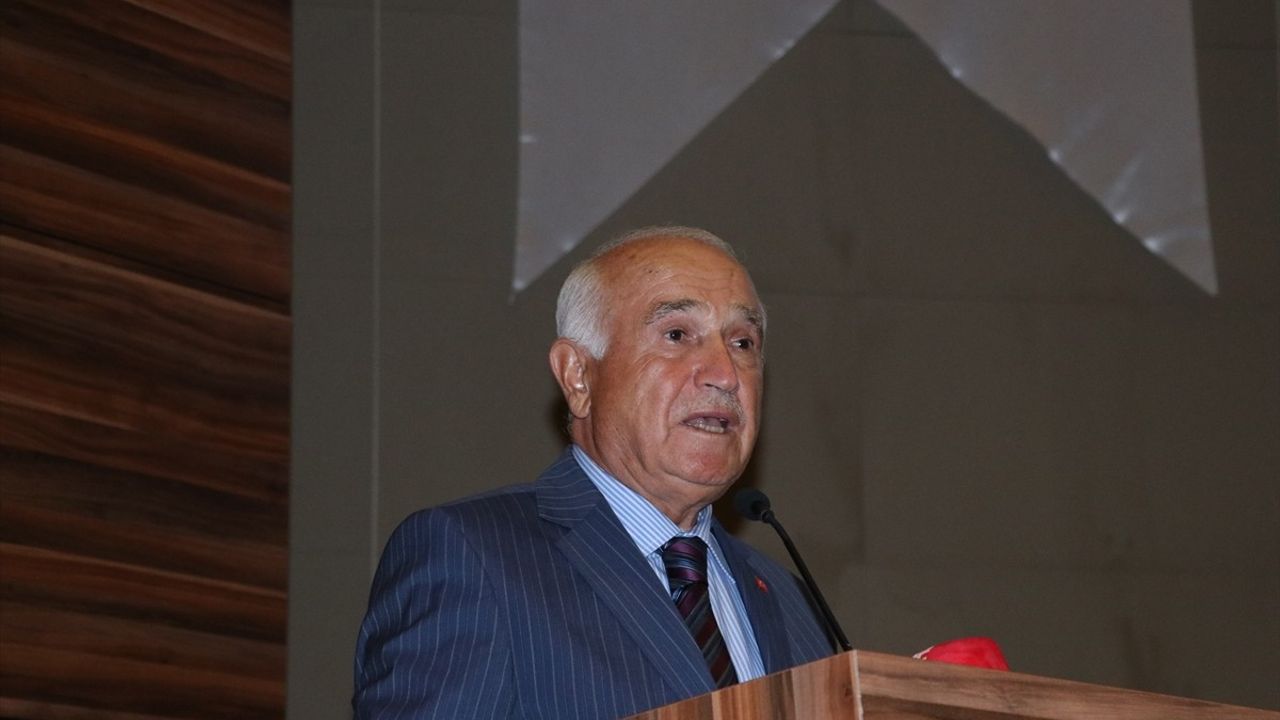 Cemil Çiçek: Üniversiteler Hür Düşünmeyi Öğretecek — Kayseri'de Açılış Dersi