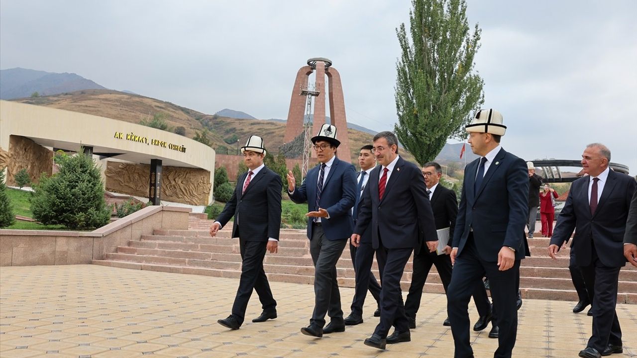 Cevdet Yılmaz Ata Beyit'i Ziyaret Etti — Kırgızistan'da Anma ve İnceleme