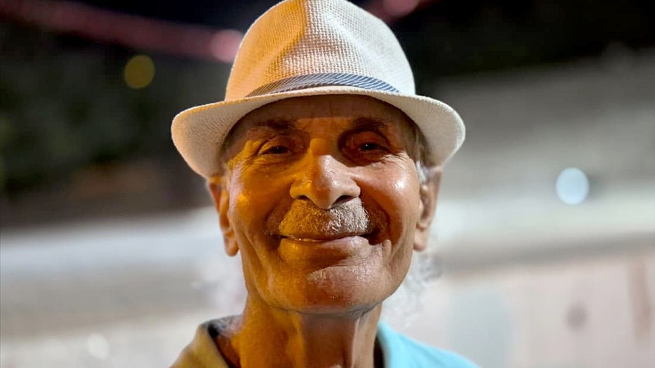 Ceyhan Kandemir'in 'Kelebeklerin Uyuduğu Yerdeyim'i Gökçeada'da İlk Gösterimini Yaptı