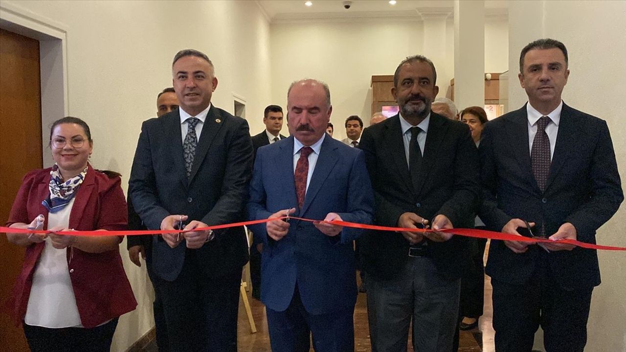 Çorum'da 'Işığın Hikayesi' Aydınlatma Sergisi Açıldı