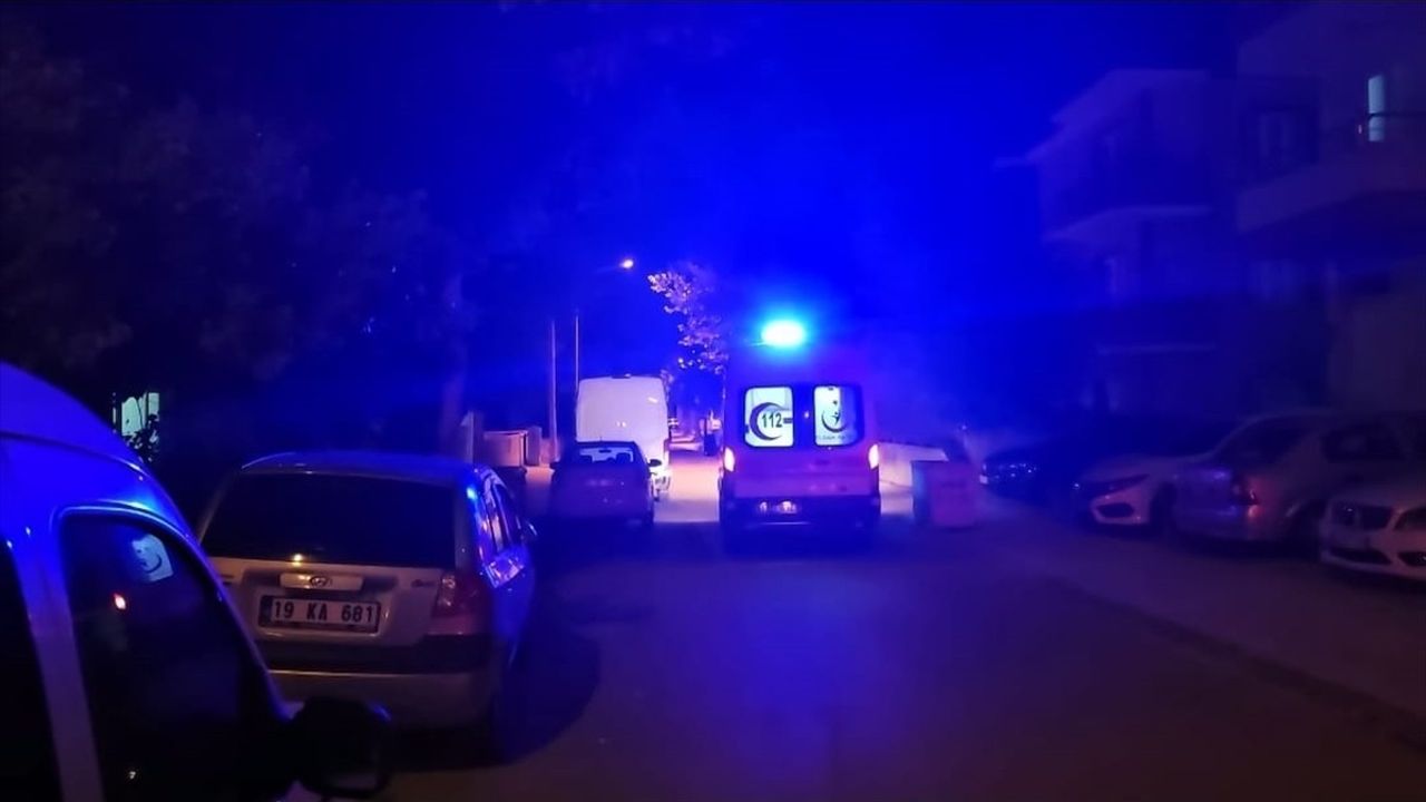 Çorum'da Kızlar Arasında Bıçaklı Kavga: 1'i Ağır 2 Yaralı