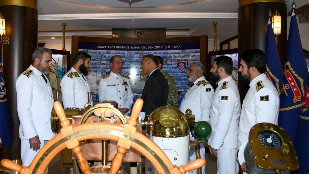 Deniz Kuvvetleri Komutanı Tatlıoğlu, Suriye Komutanı Alsaud ile Görüştü