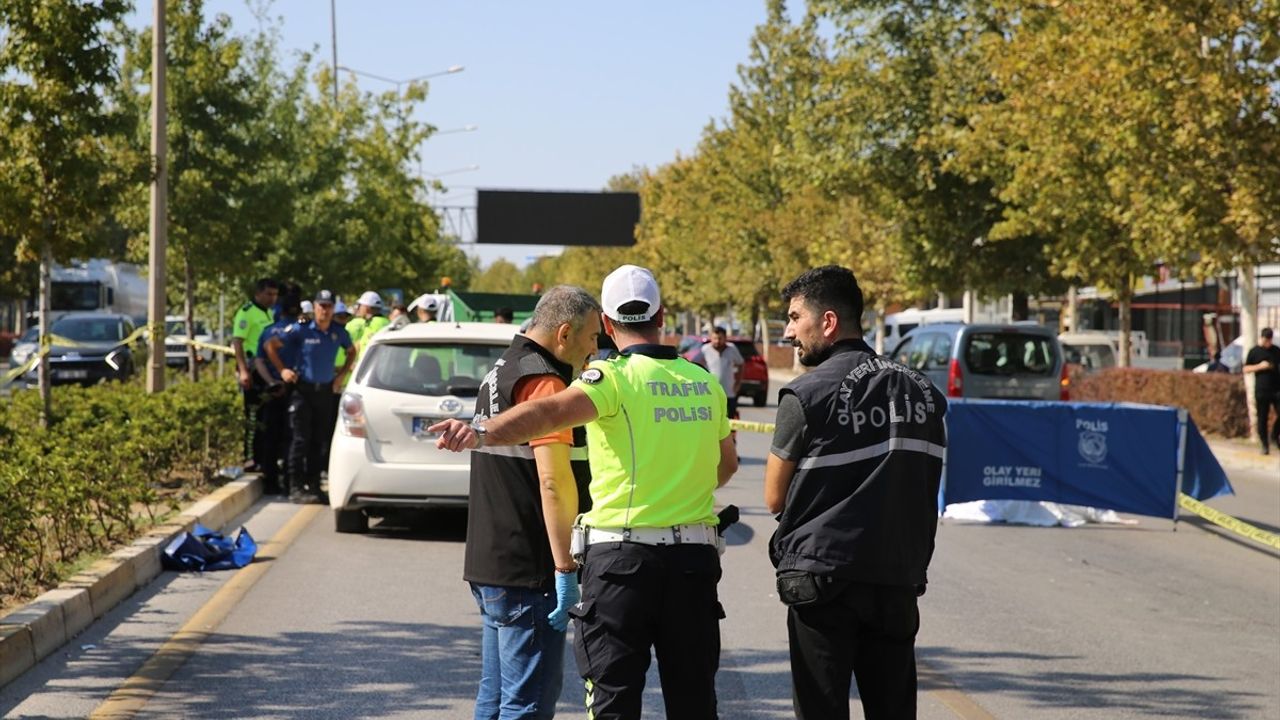 Denizli Merkezefendi'de Otomobilin Çarptığı Yaya Öldü