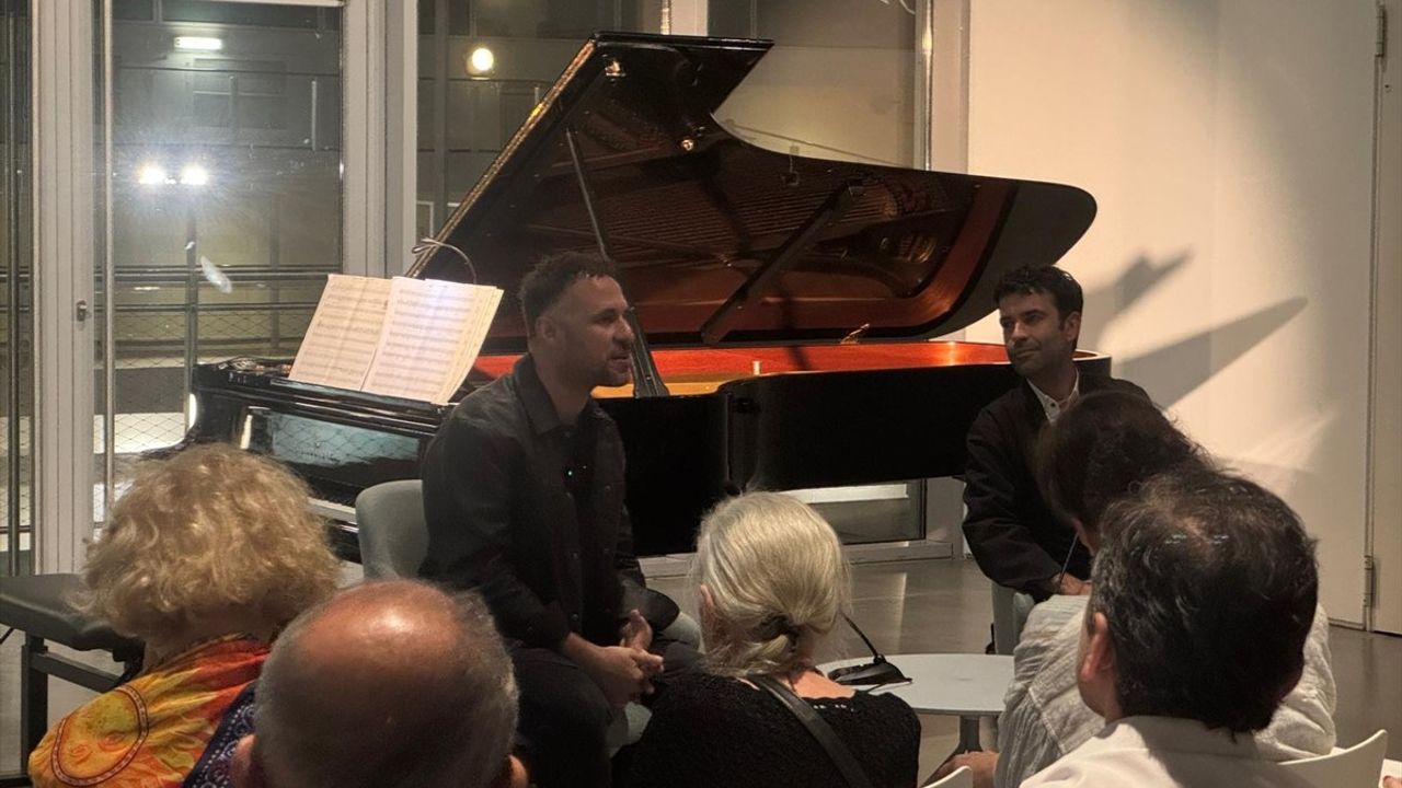 Dimitris Skyllas İstanbul Modern'de 'The Big Other'ün Dünya Prömiyeri