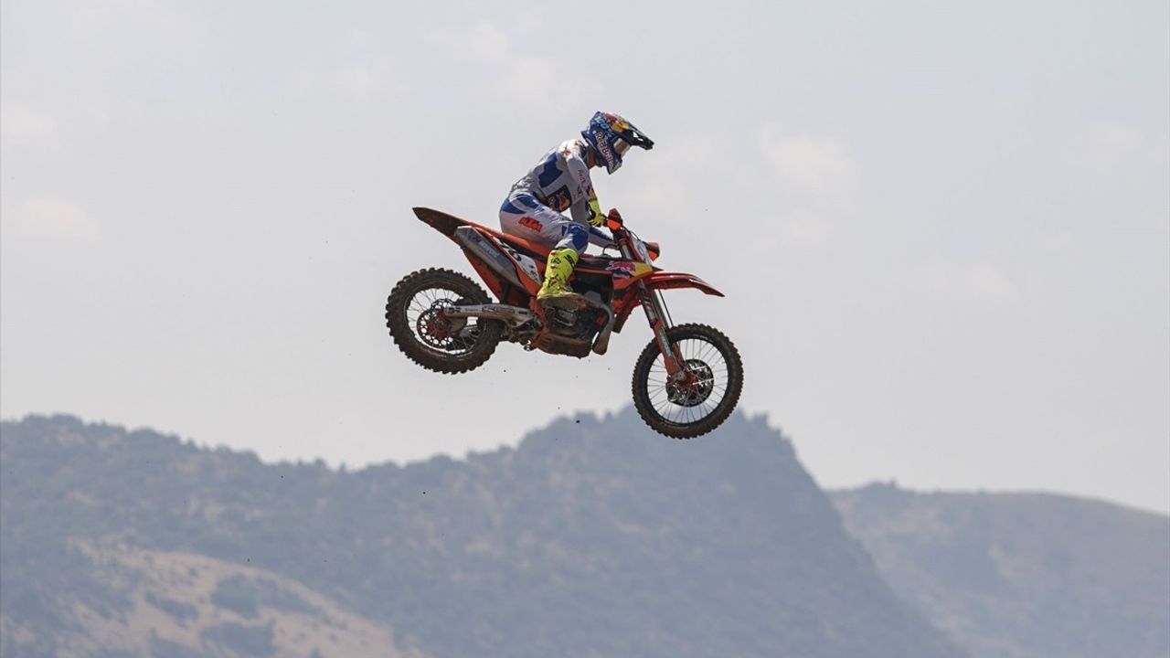 Dünya Motokros Şampiyonası 18. Ayak Afyonkarahisar'da Başladı