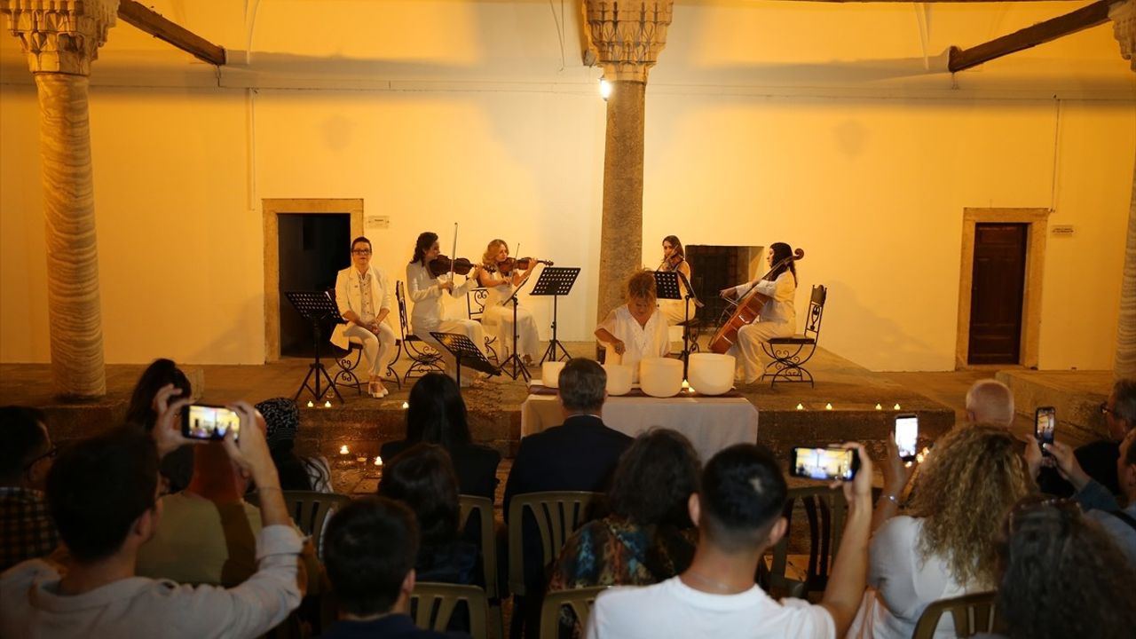 Edirne'de II. Bayezid Külliyesi'nde 'Zamanın Ötesinde Ses, Bilim ve Şifa' Konseri