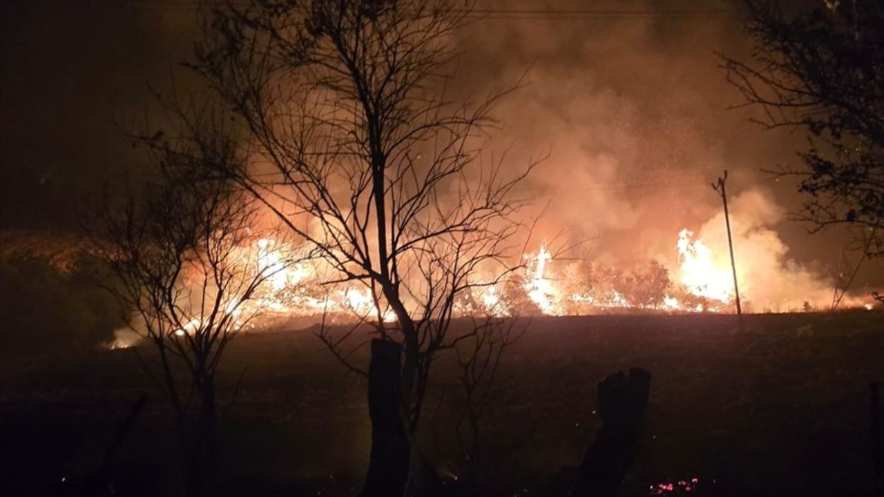 Elazığ Kovancılar'da Kırsal Yangın: Ekipler Müdahale Ediyor