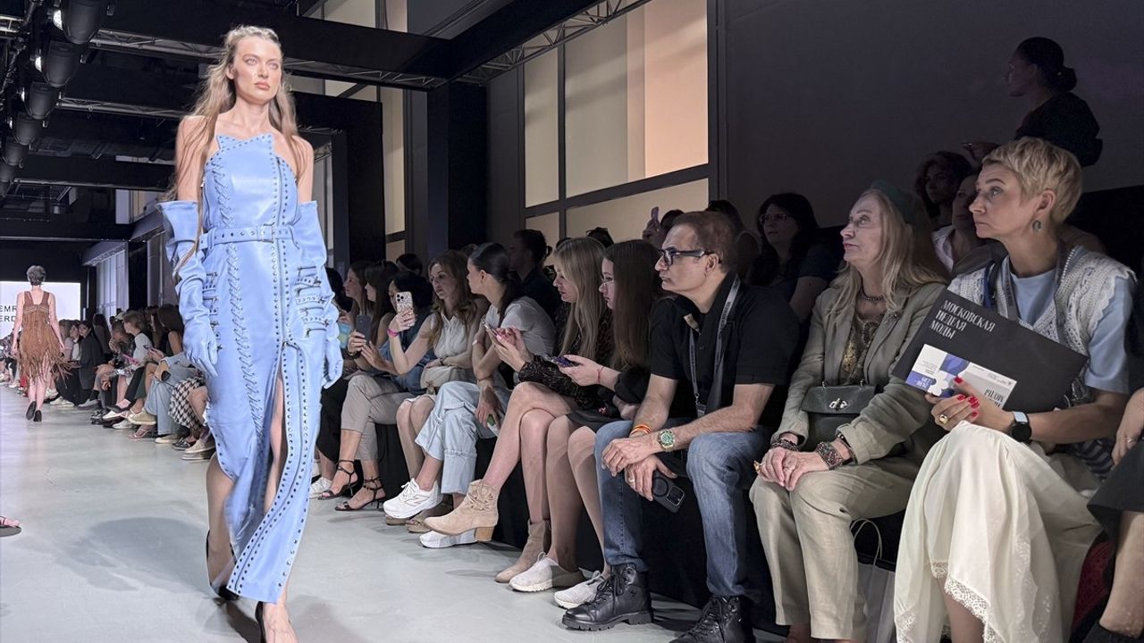 Emre Erdemoğlu’nun 'West of Eden' Koleksiyonu Moskova Moda Haftası'nda Beğeni Topladı