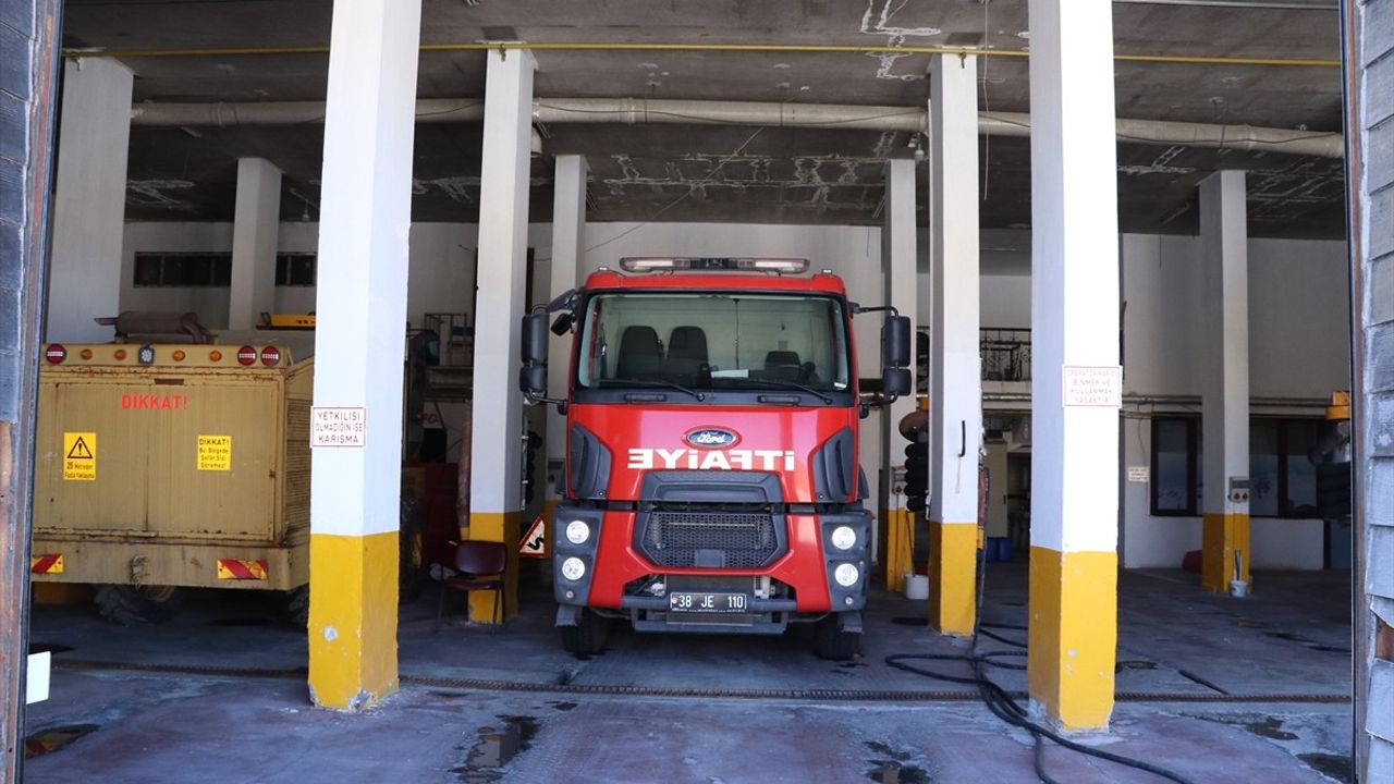 Erciyes Kayak Merkezi'nde Kurtarma Ekipleri Tatbikatlarla Yeni Sezona Hazırlanıyor