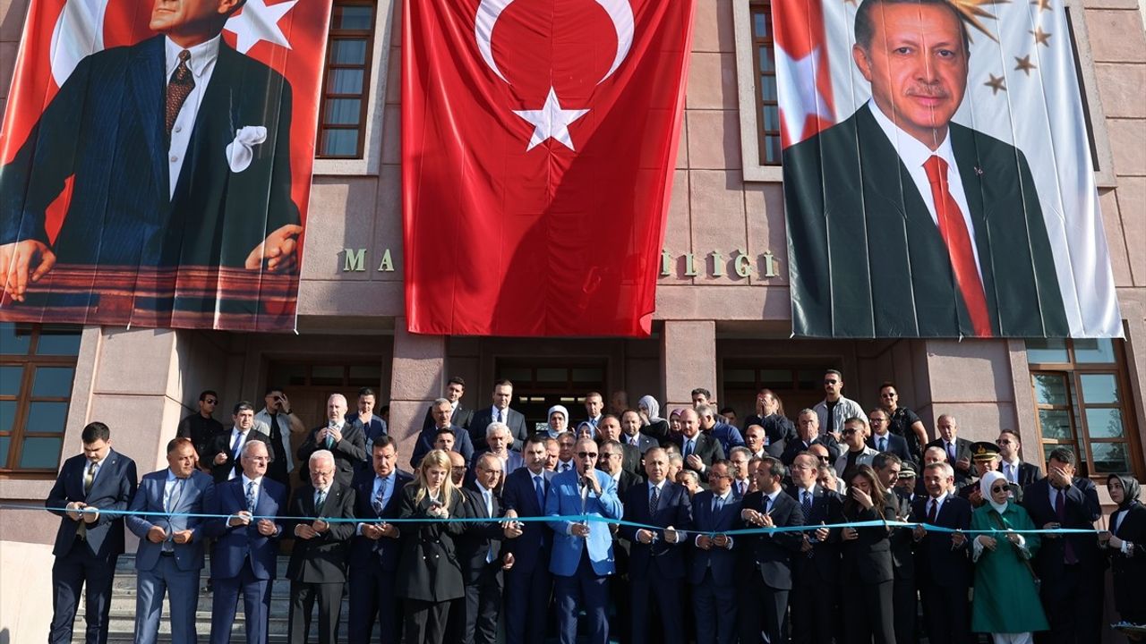 Erdoğan Malatya'da Yeni Valilik Hizmet Binasını Açtı