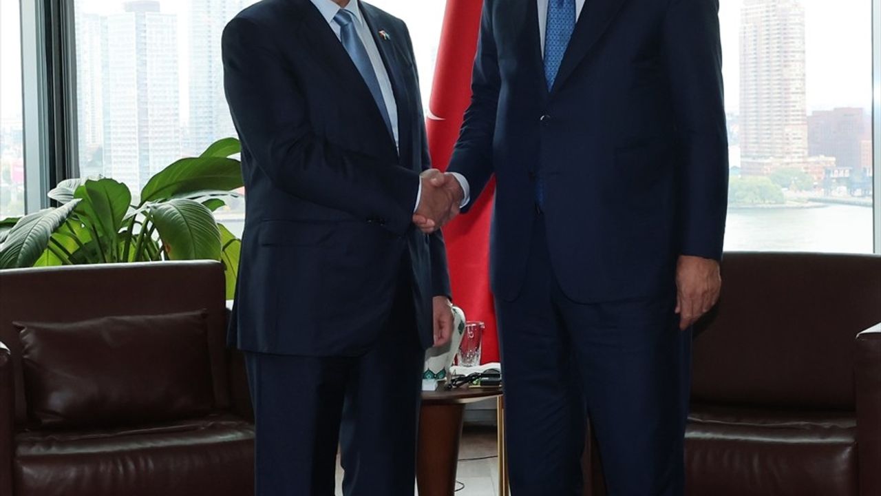 Erdoğan, Vietnam Devlet Başkanı Luong Cuong ile Türkevi'nde Görüştü