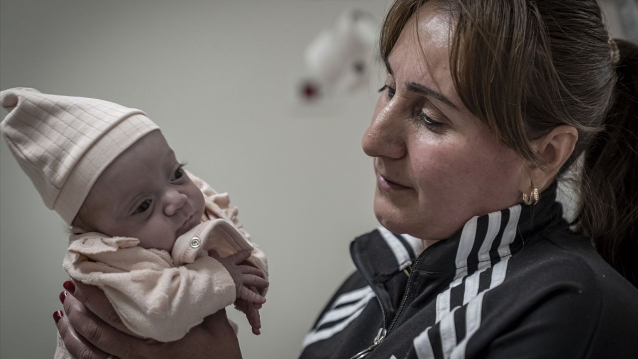 Erzurum'da 690 ve 780 Gram Doğan Prematüre Bebekler Aylar Sonra Kucaklara Kavuştu