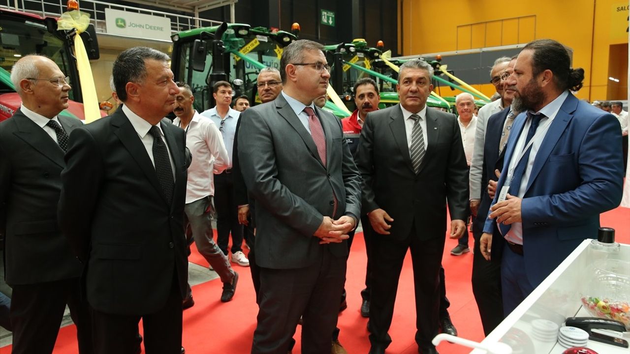 Eskişehir'de altıncısı düzenlenen Tarım, Hayvancılık ve Teknolojileri Fuarı başladı
