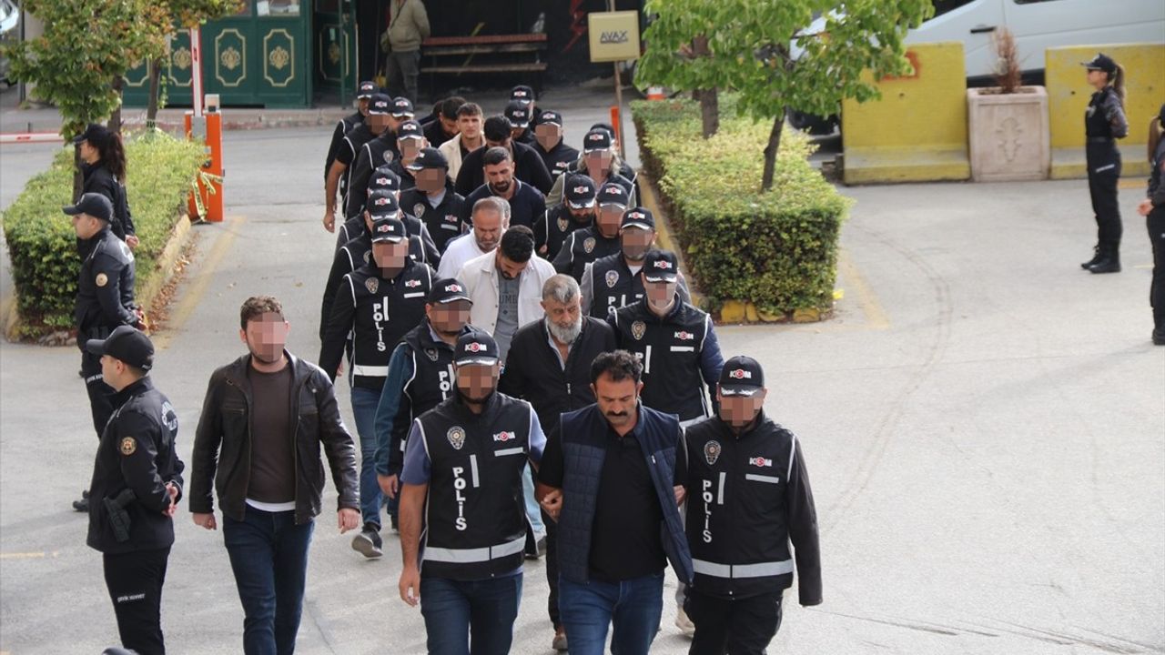 Eskişehir'de Tefecilik Operasyonu: 10 Şüpheli Gözaltına Alındı