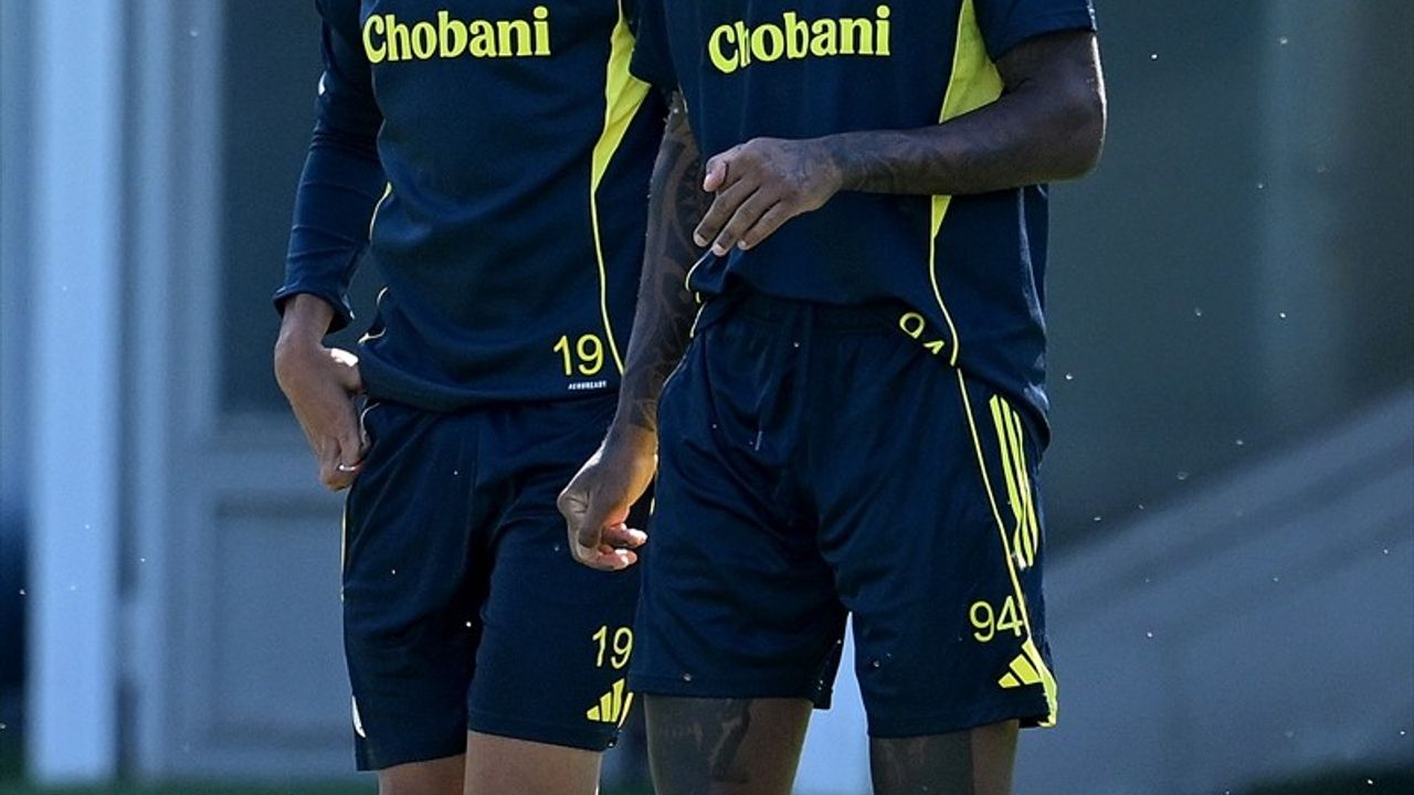 Fenerbahçe, Dinamo Zagreb Maçı Öncesi Hazır — Ali Koç Tesislerde Veda Etti