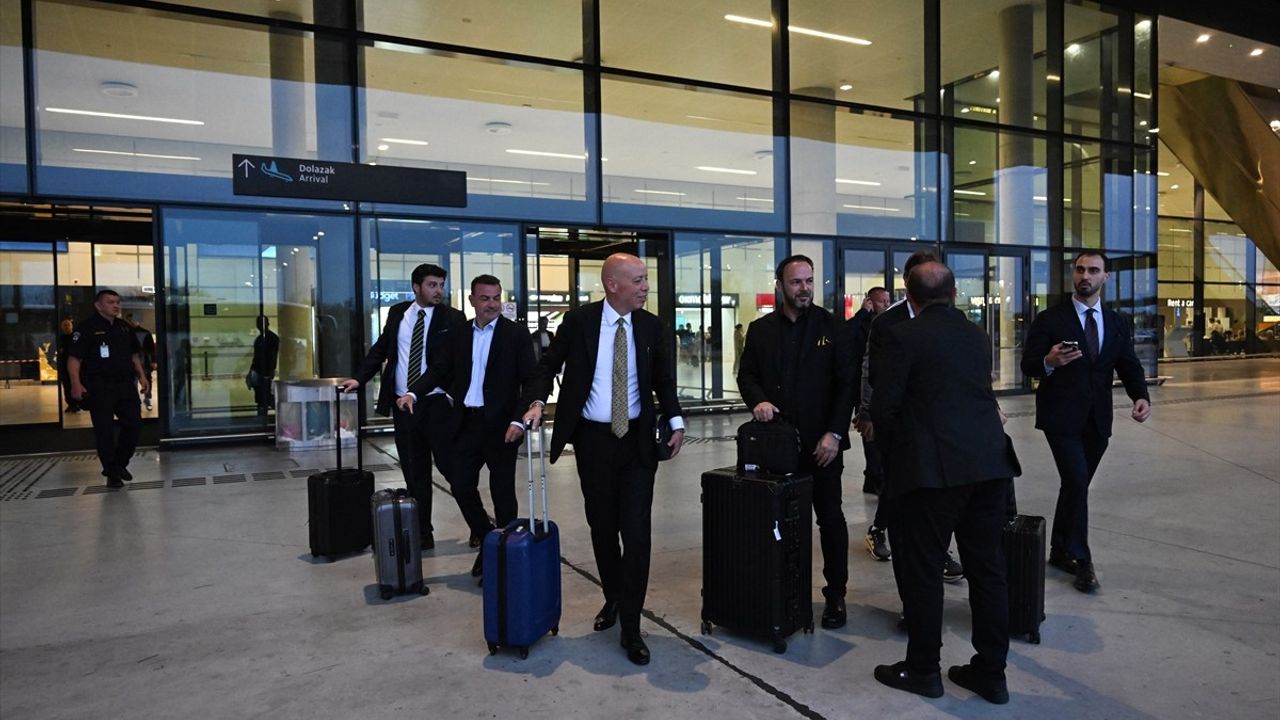 Fenerbahçe Zagreb'e geldi — Dinamo Zagreb maçı öncesi kafile Hırvatistan'da