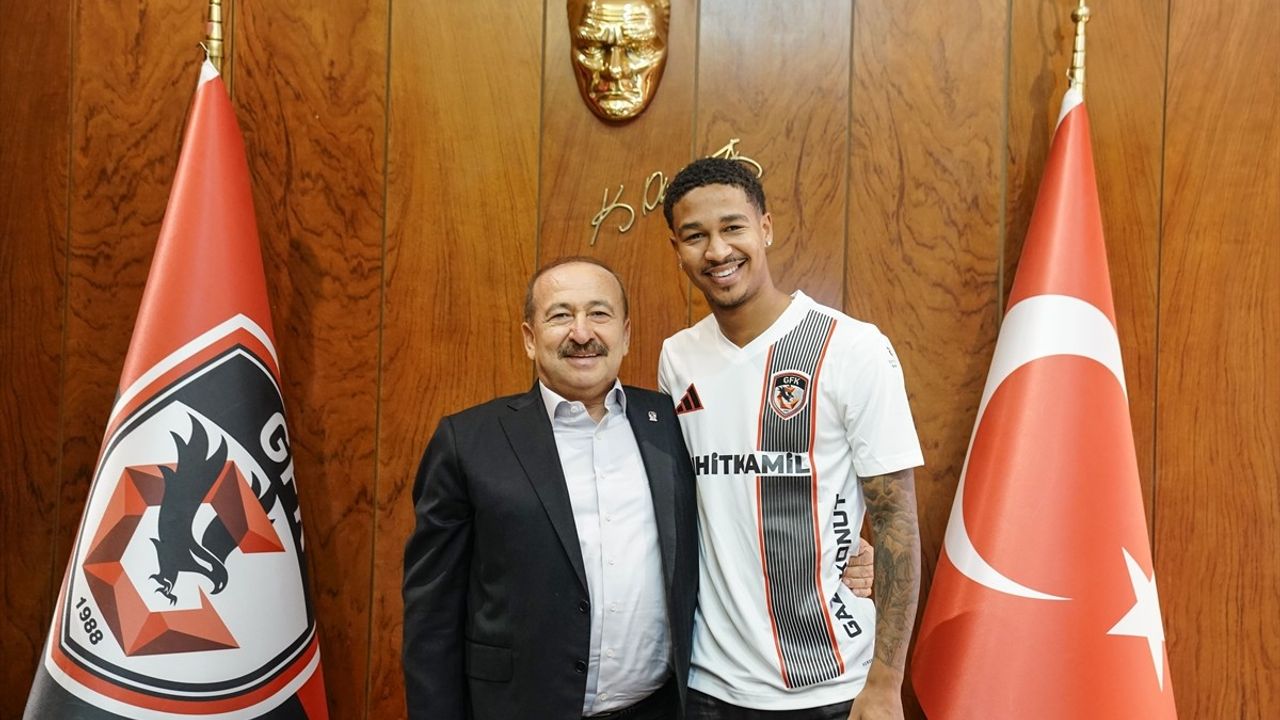 Gaziantep FK, Rob Nizet'i 1+1 Yıllık İmzaladı