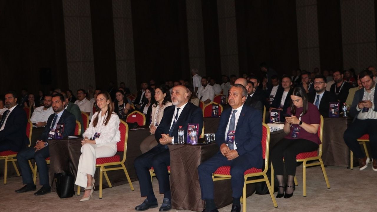 Gaziantep'te E-İhracat Zirvesi: GAİB, Dijital Dönüşümü Vurguladı
