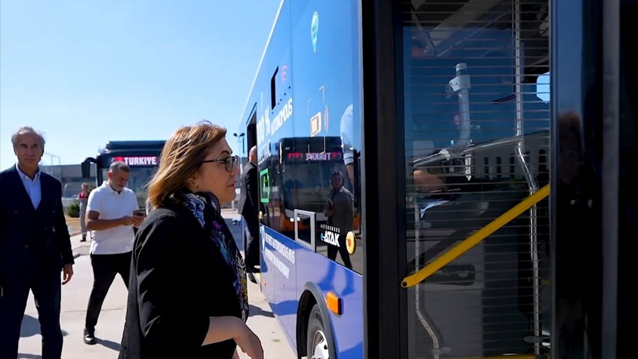 Gaziantep’te Ulaşım Değişiyor: 25 Yerli, 18 Metre ve 100 Kişilik Elektrikli Otobüs Filoda