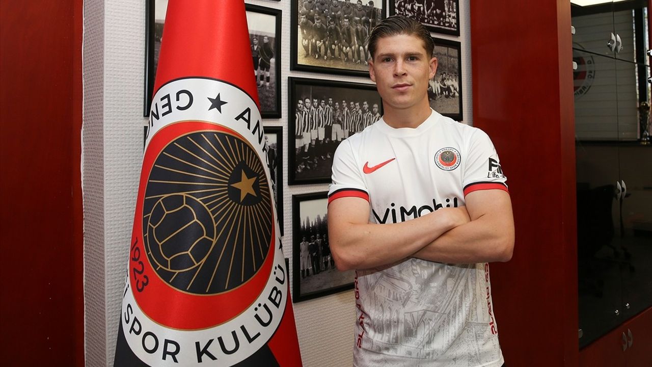 Gençlerbirliği, Kevin Csoboth'u 1 yıllığına kiraladı