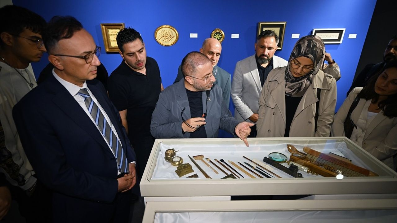 Gent'te 'Iqra: İçsel Yolculuğun Yedi Kapısı' İslam Sanatları Sergisi Açıldı