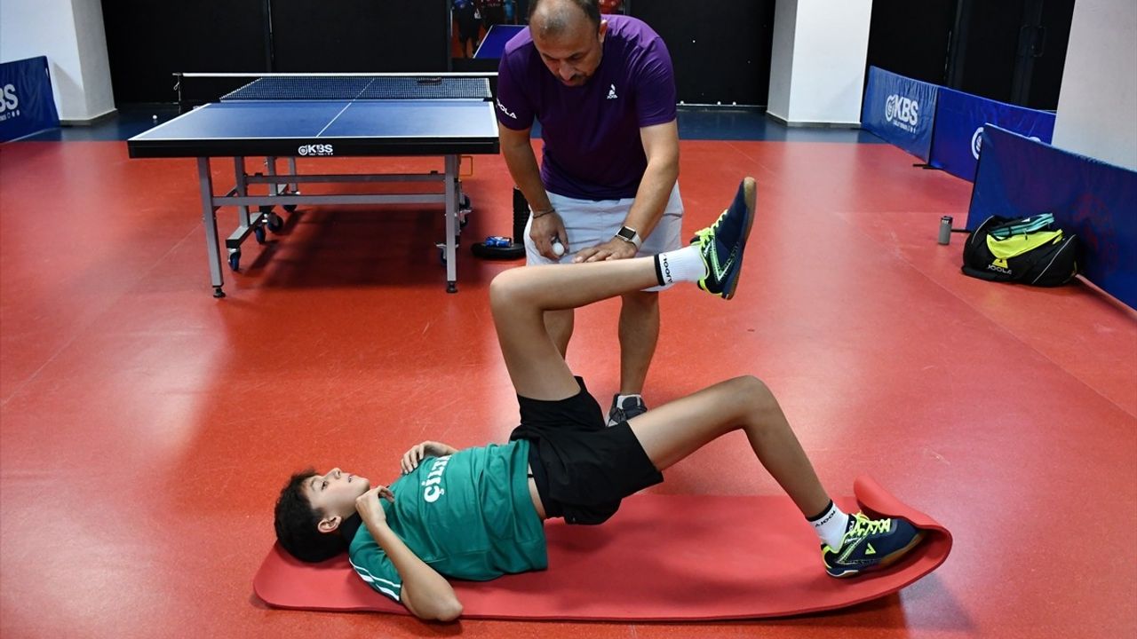 Görkem Öçal, Romanya'da ITTF Dünya Gençler Şampiyonası'na Şampiyonluk Hedefiyle Gidiyor