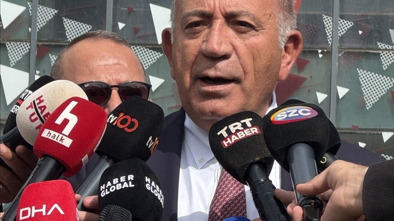 Gürsel Tekin'ten Çağrı Heyeti Uyarısı: CHP İstanbul İl Başkanlığı'na Çalışan Çağrısı