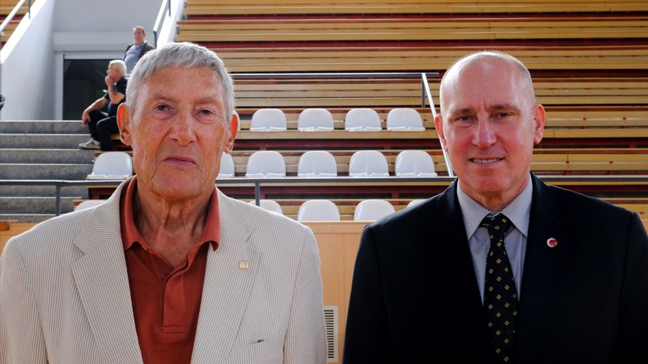 Harun ve Kemal Erdenay: İki Kuşak, Tek Tutku Basketbol