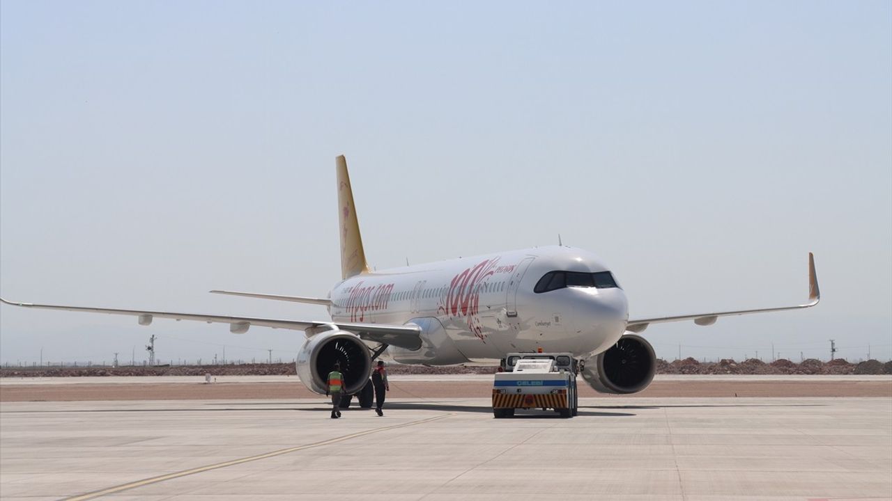 Hatay Havalimanı'nda uçuşlar yeniden başladı — 2 bin 720 metre yardımcı pist hizmette