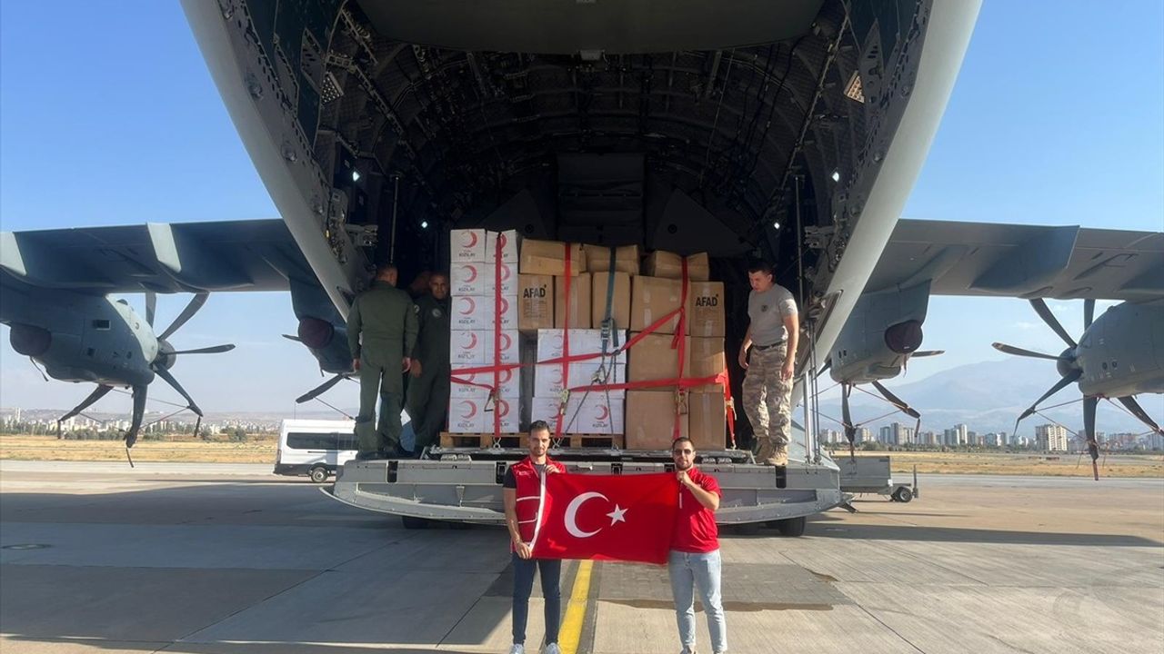Hava Kuvvetleri A400M'iyle AFAD ve Kızılay Yardımını Afganistan'a Gönderdi