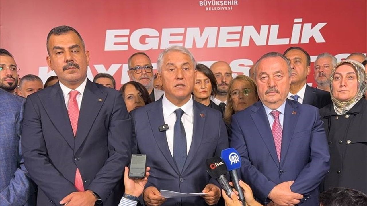 İBB Meclisi Çoğunluk Sağlanamayınca Toplanamadı