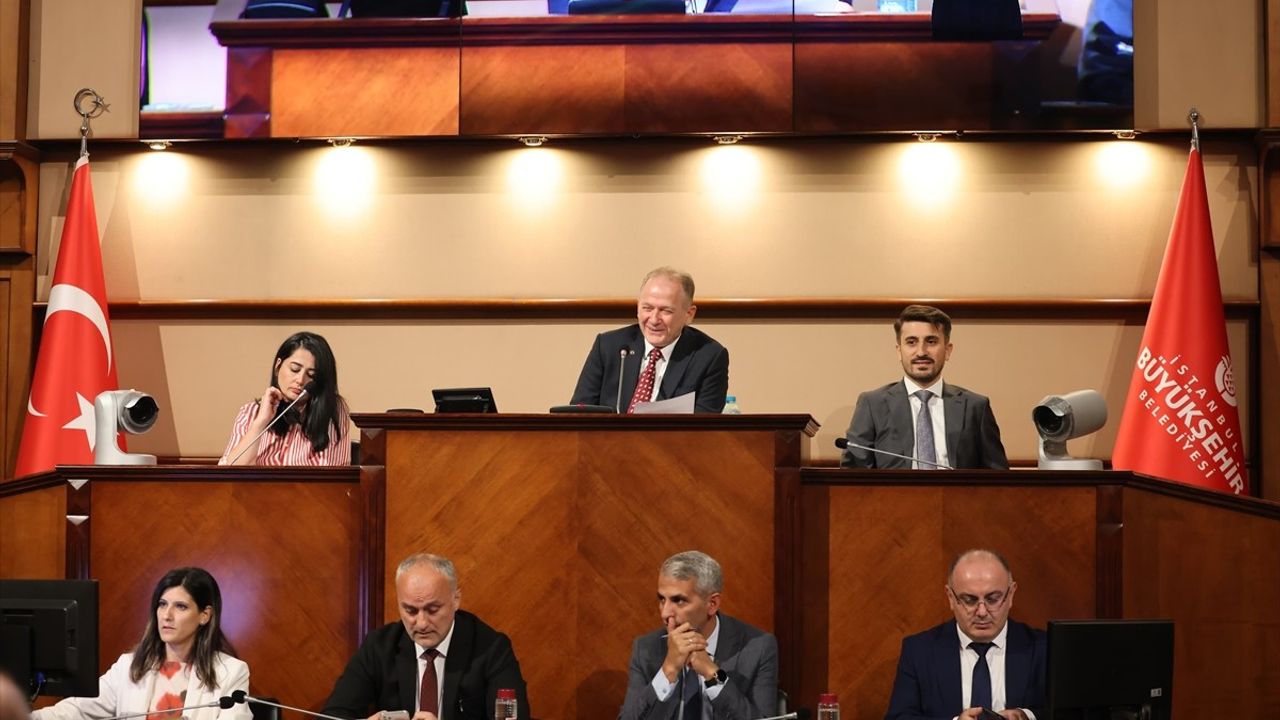 İBB Meclisi Oy Çokluğuyla Toplu Ulaşıma Yüzde 30 Zam Kararı