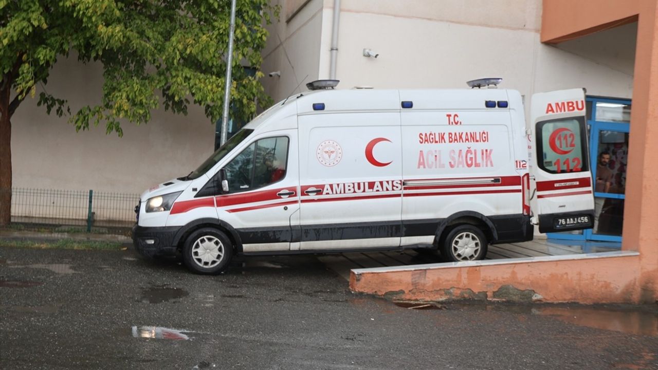 Iğdır'da Yıldırım Can Aldı: 18 Yaşındaki Murat Satı Hayatını Kaybetti