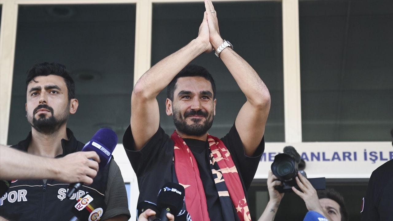 İlkay Gündoğan Galatasaray'a Yakın: İstanbul'a Geldi