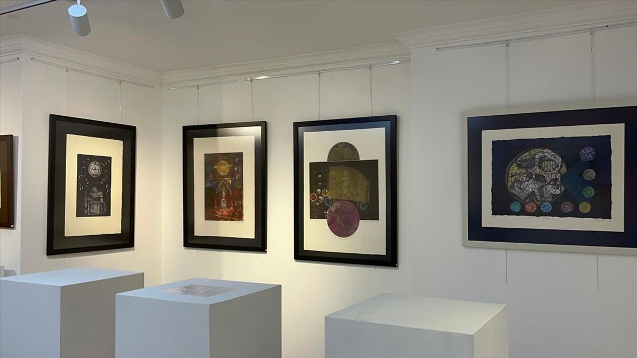 İsmail İlhan Retrospektif Sergisi Antalya'da — 1988-2006 Özgün Baskılar