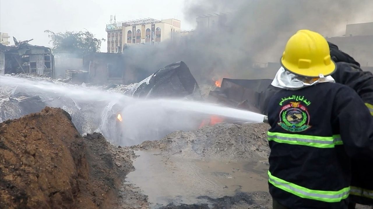 İsrail Sana'ya Hava Saldırısı Düzenledi — Son 48 Saatte Yemen, Katar ve Suriye Hedefte