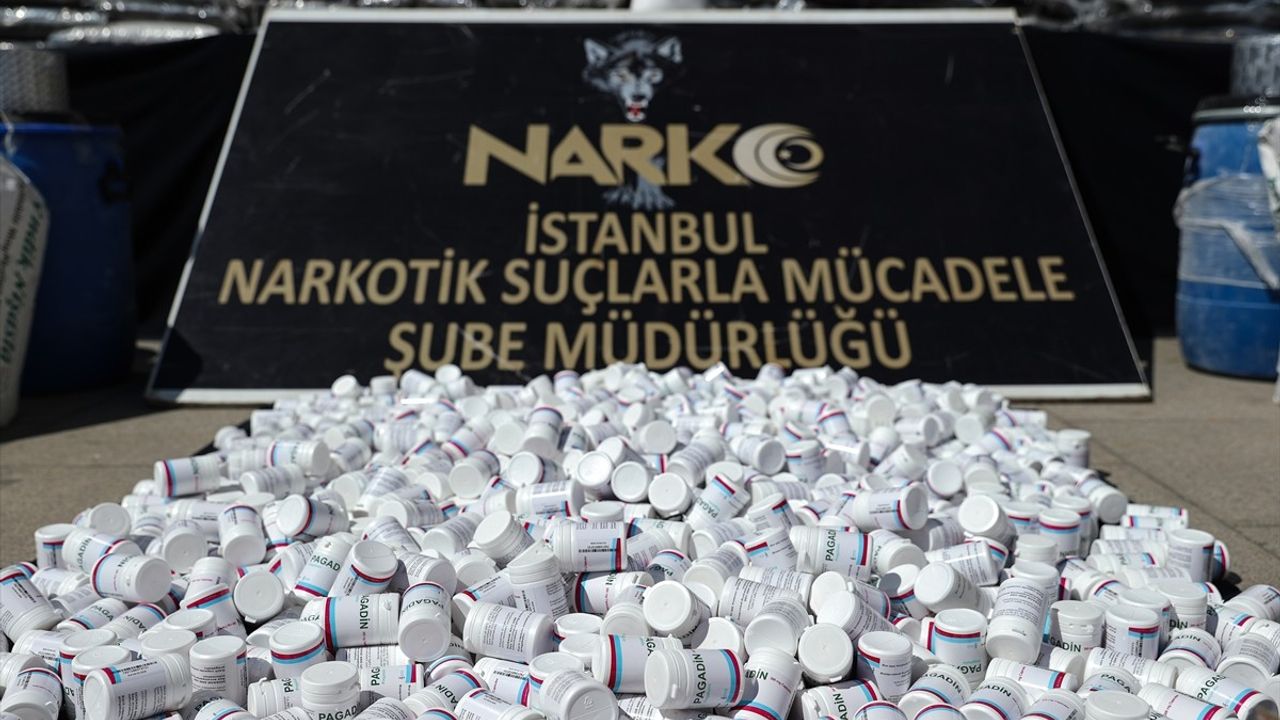 İstanbul'da Uyuşturucu Operasyonu: 11 Şüpheli Tutuklandı, Milyonlarca Hap Ele Geçirildi