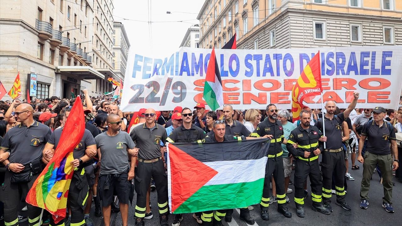 İtalya'da Gazze İçin Genel Grev: On Binler Sokağa Çıktı