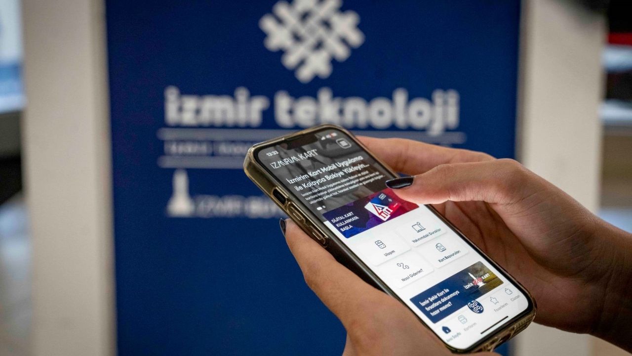 İzmir'de 'Okut Geç' Dönemi: Dijital İzmirim Kart ile Telefonla Ulaşım