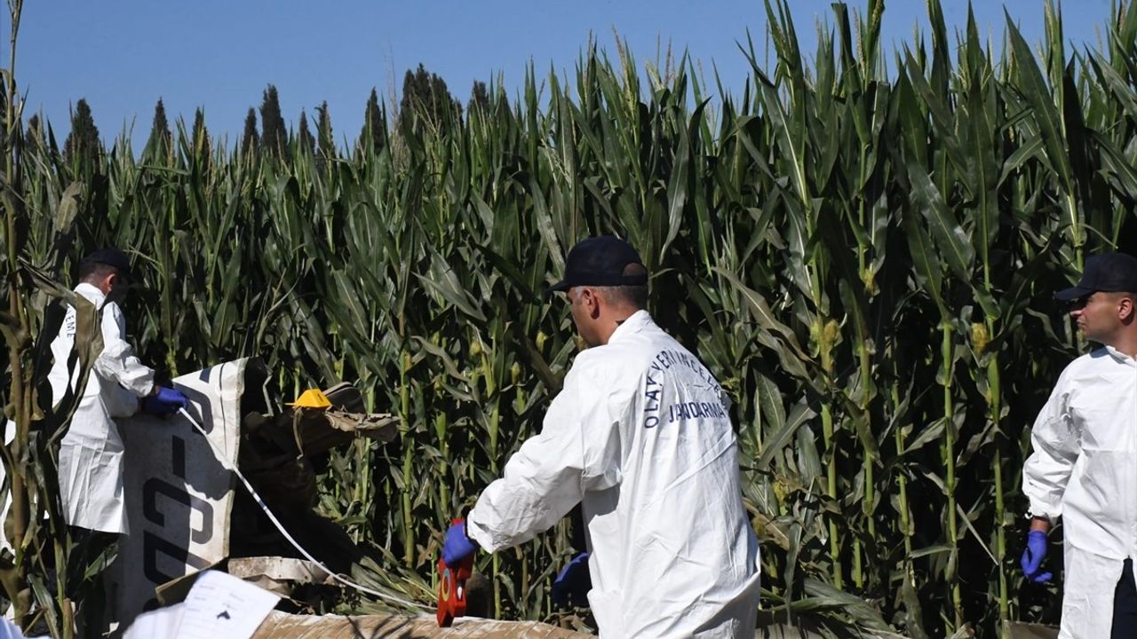İzmir Torbalı'da Eğitim Uçağı Düştü: Pilot Berfu Hatipoğlu Hayatını Kaybetti