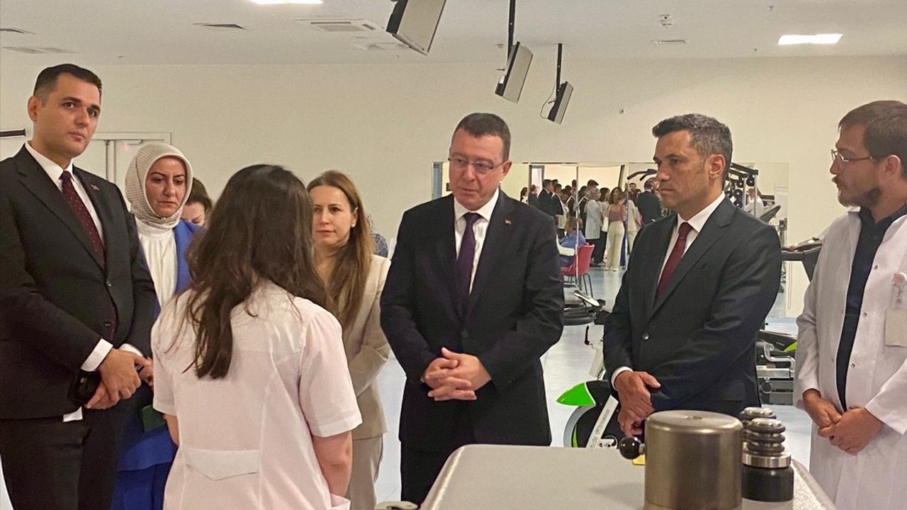 Kamu Hastaneleri Genel Müdürü Hakan Usta Eskişehir Şehir Hastanesi'ni Ziyaret Etti